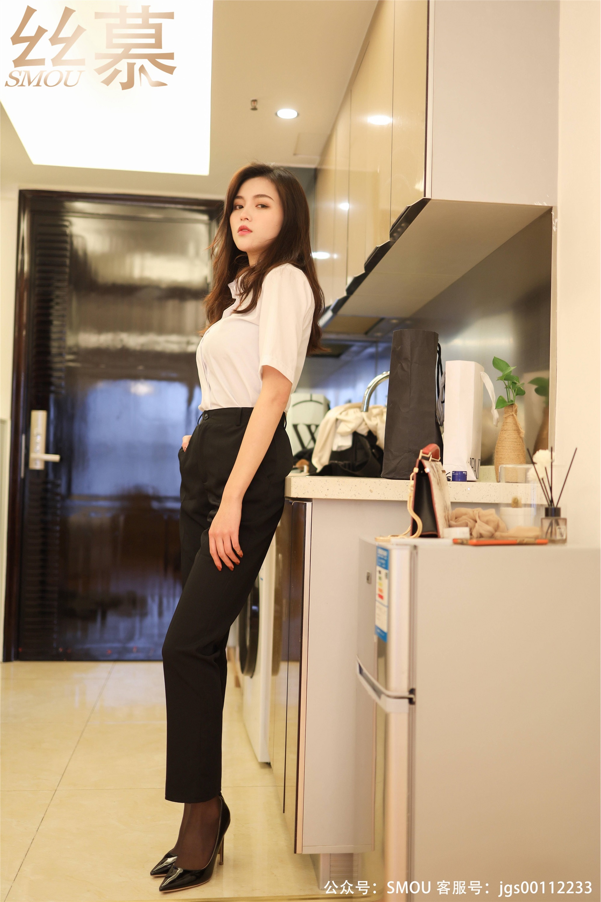 丝慕写真 SM451 天天一元 模特：泡芙《裤里丝小tip》